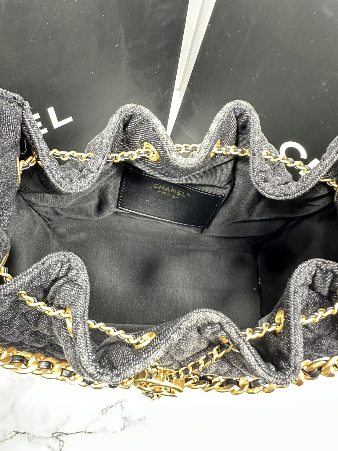 ORI หนังแท้ | 30cm CHANEL 25 Denim Handbag กระเป๋าสะพายทรงโฮโบเดนิม คอลใหม่ล่าสุด ต้อนรับฤดูกาล SPRING-SUMMER 2025 รูปทรงใช้งานได้จริง