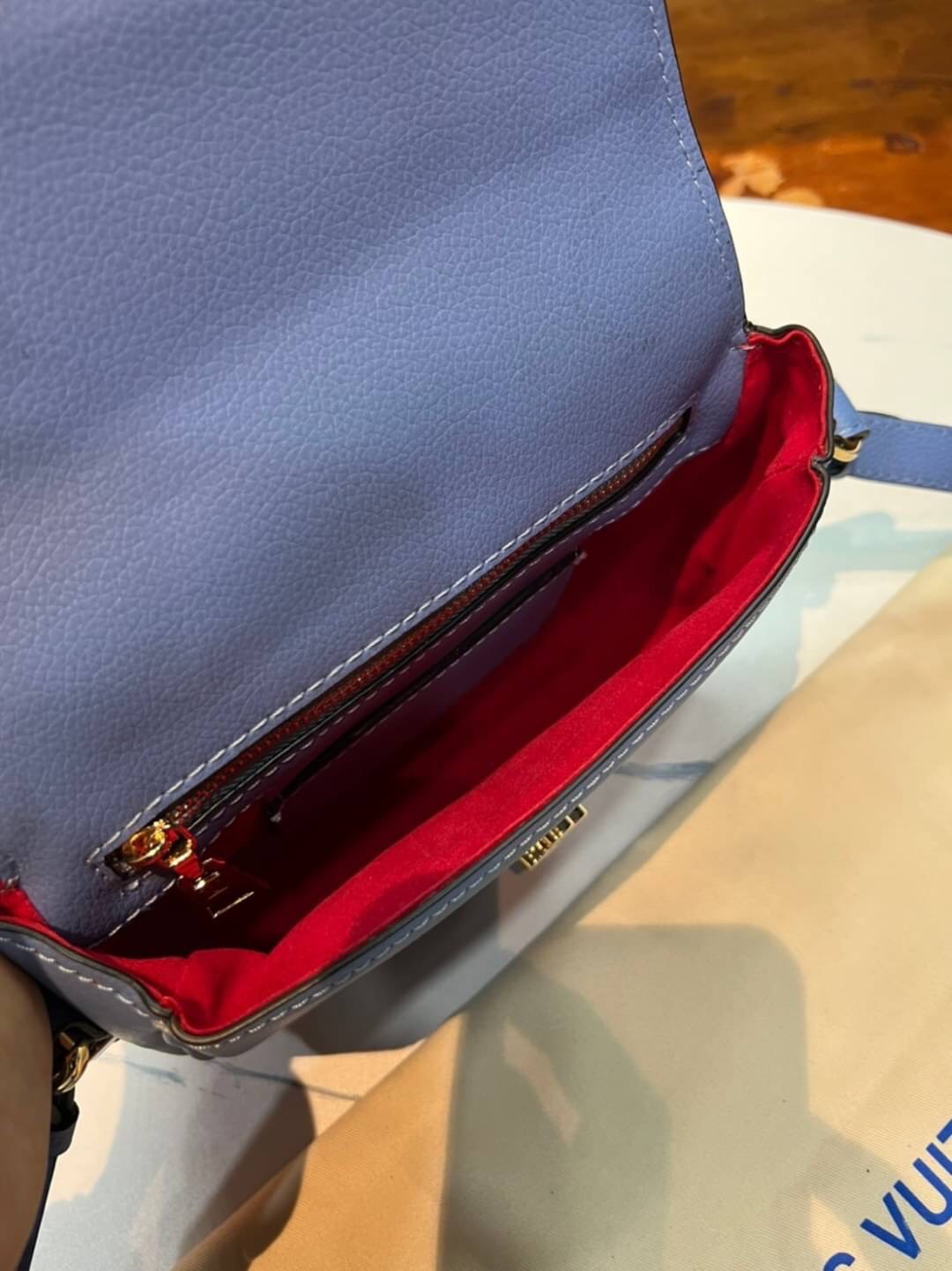 VIP 】หนังแท้ Louis Vuitton Crossbody & Shoulder Bag พร้อมส่งที่ไทย 4 สี