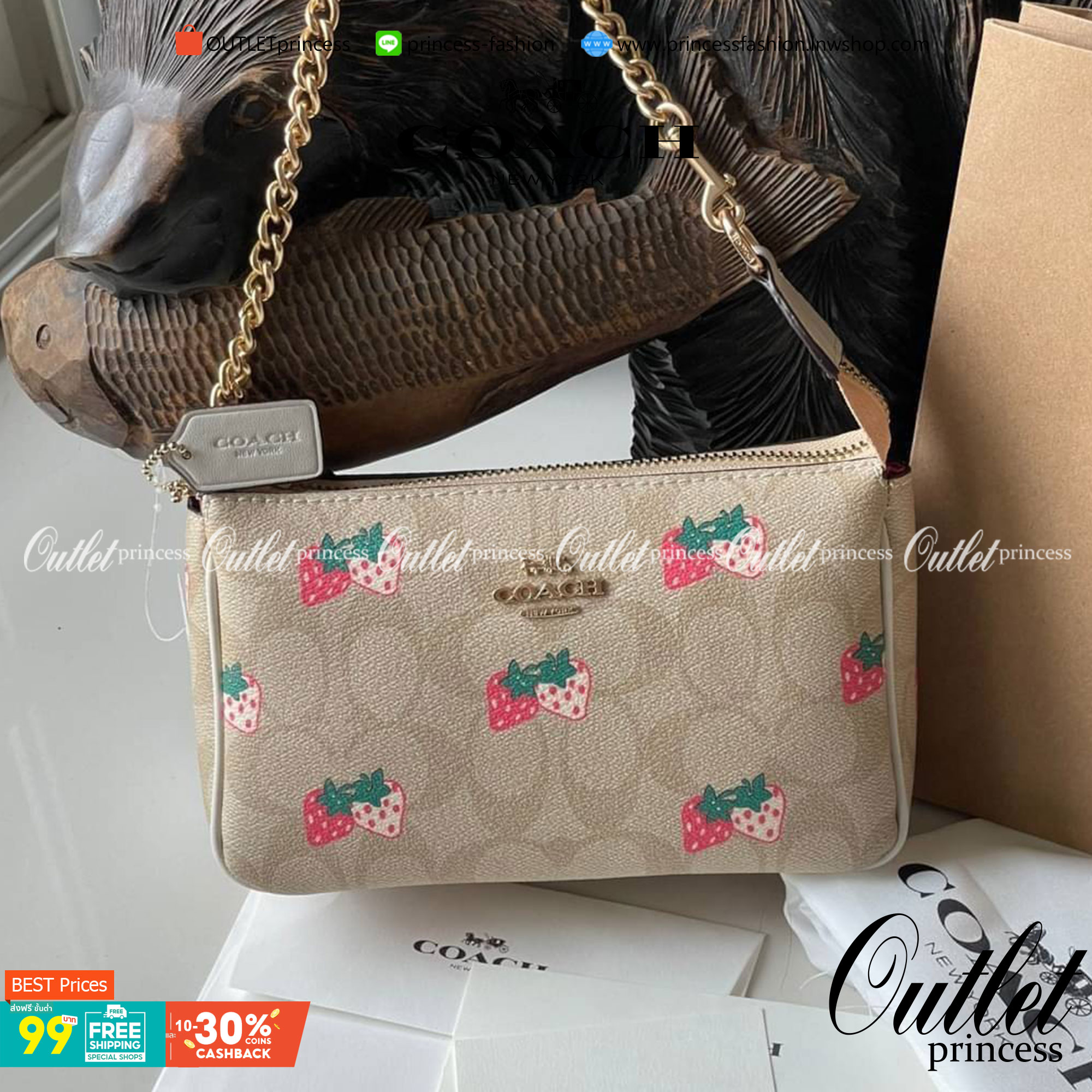 OUTLET 】Coach Signature Top Handle Coach Pouch with Strawberry, Watermelon, Ladybug พร้อมส่งที่ไทย เป็นอีกรุ่นหนึ่งที่ได้รับความนิยมในหมู่สาว ๆ ค่ะ นอกจากราคาจะไม่สูงแล้ว ยังมีรูปทรงที่น่าสนใจอีกด้วย กะทัดรัดแต่ใช้งานง่าย เหมาะกับทุกโอกาส สำหรับกระเป๋าคล้