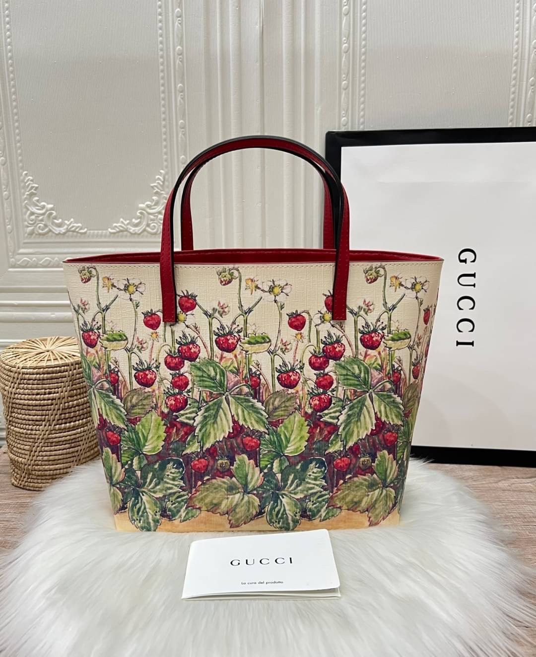 GUCCI Children's tote bag / Gucci kid tote / Gucci bag พร้อมส่งสต๊อกแน่น กับกระเป๋าโท้ทคิดท์ ไซส์น่ารักน่าใช้ ฮอตไม่หยุด เด็ดทุกดีไซน์ มีลายเข้าใหม่มากกว่าในรูปนะคะ