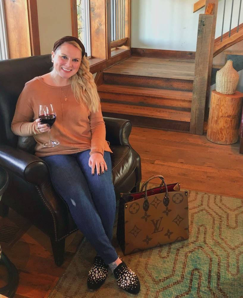 LV crossbody tote bag 10" 16" สเปเชี่ยล gift box set ในราคาที่แสนดี น่าคบหา!! สุดคุ้มและสวยที่สุดยันกล่อง!! ได้ไปยังไงต้องร้องว้าว!! กระเป๋าทรงโท้ทที่สาวๆตามหา ดีไซน์คลาสสิค ผู้ดี หรูหรา โทนสีใช้งานง่าย ได้ทุกลุค ทุกสไตล์ วัสดุหนังแคนวาสคุณภาพ ม