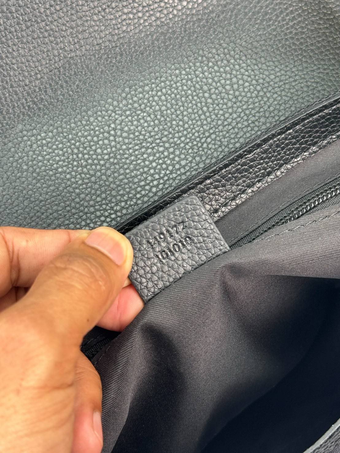 ORI หนังแท้ | GUCCI GG Guccissima Canvas Messenger Bag กระเป๋าสะพายทรงแมสเซ็นเจอร์ใบใหญ่ จะของได้เยอะ ดีไซน์วินเทจ