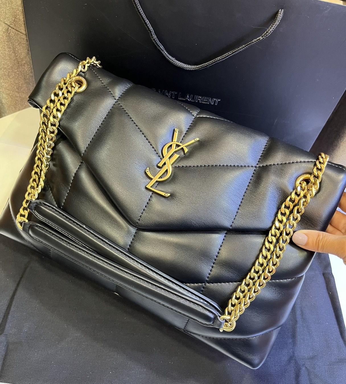 YSL PUFFER MEDIUM IN NAPPA LEATHER 35cm กระเป๋าสะพาย เกรดหนังสวยเต็มใบ เกรดออริ 1:1 ใช้งานต่างประเทศได้