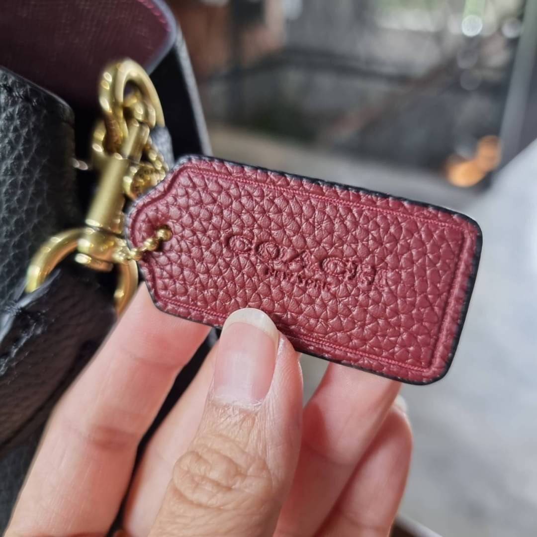 COACH WILLOW SHOULDER BAG ((C2745//C2590//C2621)) พร้อมส่งที่ไทย รุ่นแนะนำค่ะ🔥🔥 🔺กระเป๋าหิ้ว//คล้องไหล่//สะพายข้าง สุดคุ้ม! หนังแท้ชั้นดี ได้ไปหลงรักแน่นอนค่ะ หนังสวยมากๆ😘 🔺ตัวกระเป๋าแบ่งเป็นสองช่องหลัก ด้านนึงเป็นแ