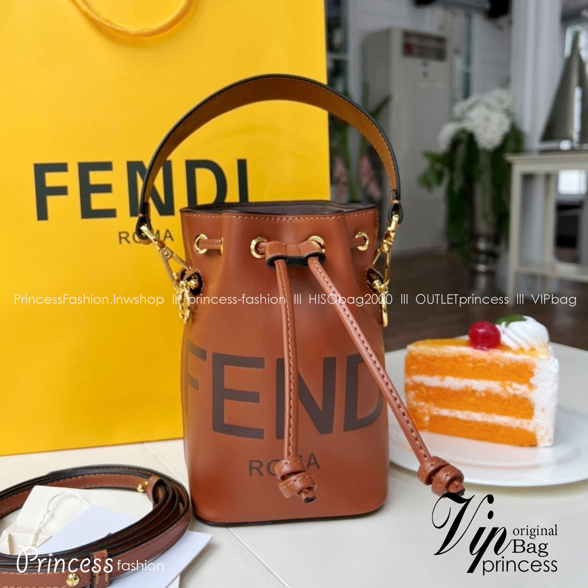 FENDI Mon Tresor Mini Leather Bucket Bag / FENDI Bucket Bag พร้อมส่ง กระเป๋าถือหรือสะพายข้างทรงบัคเก็ต ทรงขนมจีบ ลายแบรนด์ อะไหล่ทองหรูหรา