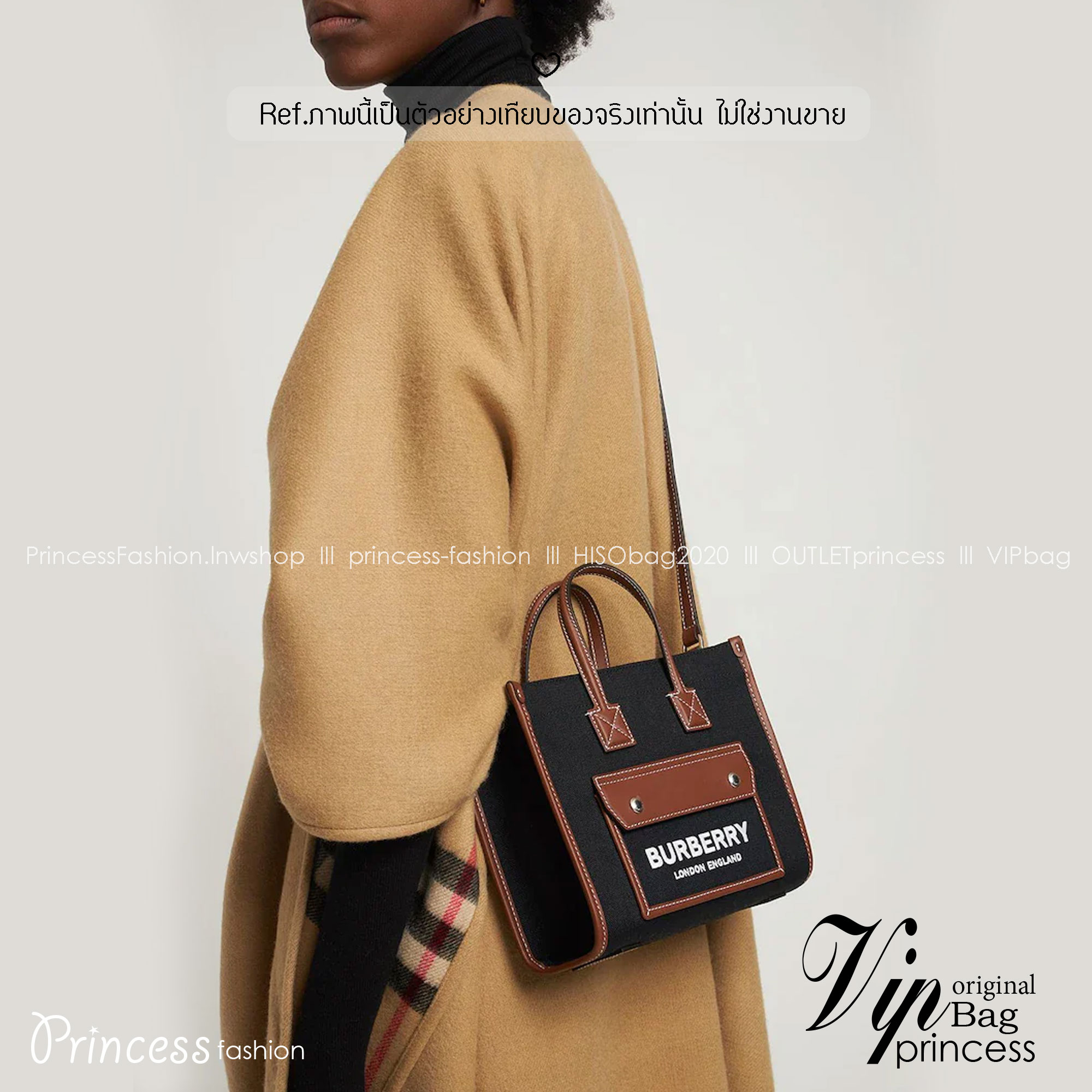 Burberry Freya Canvas Tote Bag Small กระเป๋าสะพายทรงโท้ทใบเล็กกะทัดรัดใช้งานง่าย ดีไซน์ทรงเหลี่ยมสวยอยู่ทรง ด้านหน้ามีช่องใส่ของ ภายในโล่งกว้างจุ หูจับหนังถนัดมือ