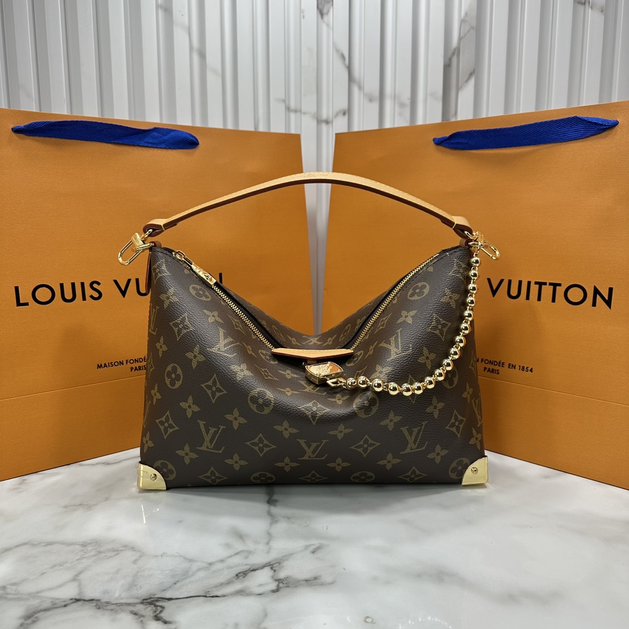 ORI หนังแท้ | LV Bobo Trunk bag Monogram Heritage Canvas / LV Hobob Bag กระเป๋าถือ กระเป๋าสะพายทรงโฮโบ ไอเท็มใหม่ล่าสุดจากตระกูล Trunk รังสรรค์จาก Monogram Heritage แคนวาส มุมกระเป๋าที่ได้แรงบันดาลใจจากทรังก์