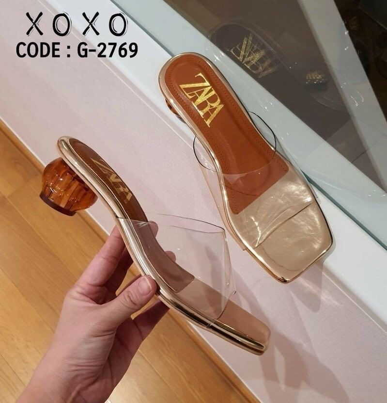 ZARA รองเท้า คัชชูงานสวม คาดพลาสติกใสอย่างดีเนื้อนุ่ม พื้นวัสดุหนัง PU ส้นแก้วสีใส งารจริงสวยมากคะ แมทส์ชุดง่าย น้ำหนักเบา