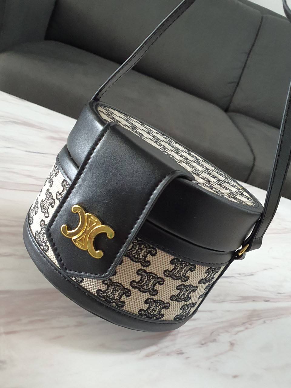 พรีเมี่ยมกิ๊ฟแท้ 100% 】CELINE CROSSBODY BAG VIP GIFT WITH PURCHASE (GWP) พรีเมี่ยมกิ๊ฟ Limited Edition จาก CELINE PERFUME DUTY FREE COUNTER