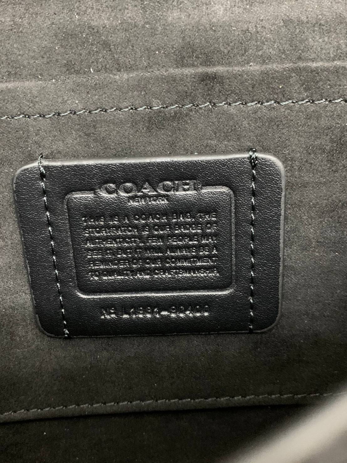 พร้อมส่งถึง8สี ห้ามพลาดค่ะ! COACH KLARE CROSSBODY BAG ((91019//91174//90400//1424//90635)) พร้อมส่งที่ไทย กระเป๋าสะพายครอสบอดี้ร์หรือสามารถทบเป็นสายคู่คล้องไหล่ได้ด้วยค่ะ หนังแท้ แต่ละสีทำลายหนังได้สวยงามแตกต่างกันออกไปนะคะ ✔️ห้อยด้วยป้ายแบรนด์แบบโ