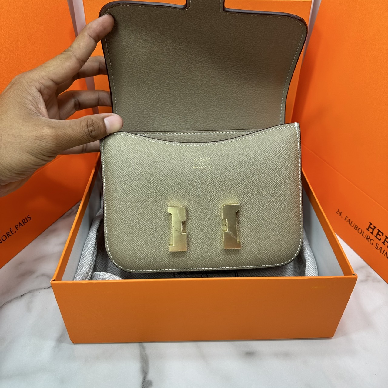 ORI หนังแท้ | Hermes Constance Bag กระเป๋าสะพายที่สุดแห่งหรูหราลัคชู นิยามของความสง่างามเหนือกาลเวลา แบรนด์เนมในฝัน งดงามดั่งเจ้าหญิง