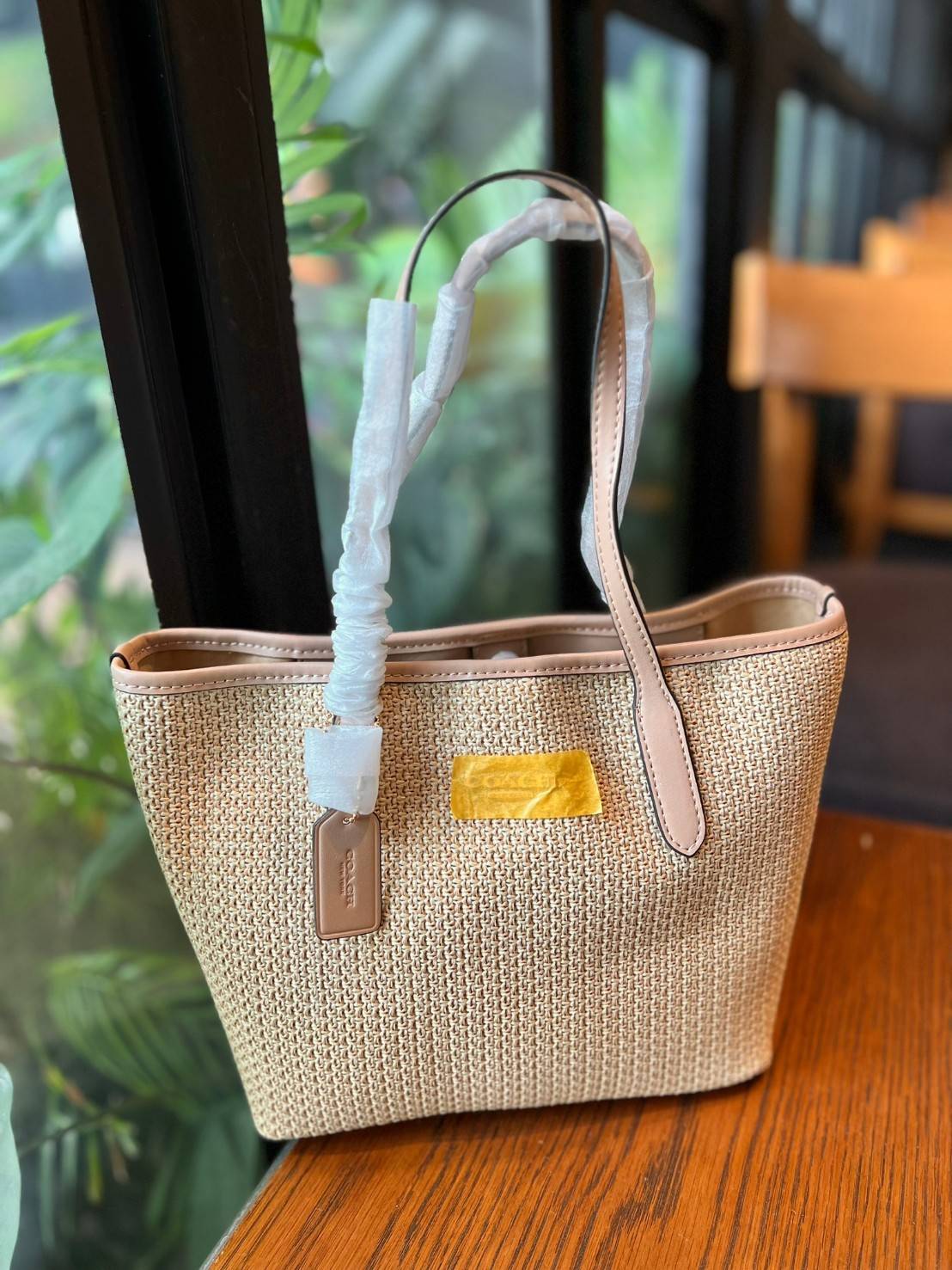 Coach Mini City Tote Bag In Straw And Smooth Leather 9" ((CS616)) กระเป๋าทรงโท้ทงานทอน้ำหนักเบา จุของได้เยอะ เกรดท็อปออริ เกรดดีสุด สลับแท้ 1:1 ใช้ต่างประเทศได้