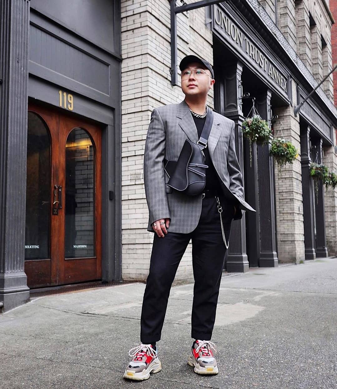 หนังแท้ CHRISTIAN DIOR SADDLE BAG GRAY Grained Calfskin พร้อมส่งที่ไทย ออริจินอลหนังแท้ทั้งใบ ภาพสินค้าถ่ายจากงานขายจริง ใช้งานต่างประเทศได้