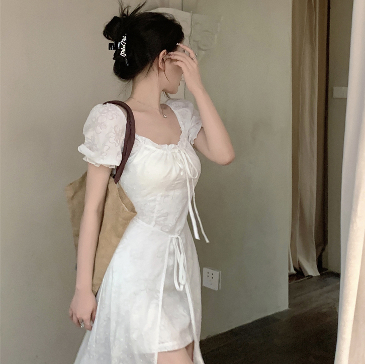 พร้อมส่ง 🍳 Moon light dress เดรสแขนตุ๊กตาผ่ากลางลายสวยมาก (IN38567)