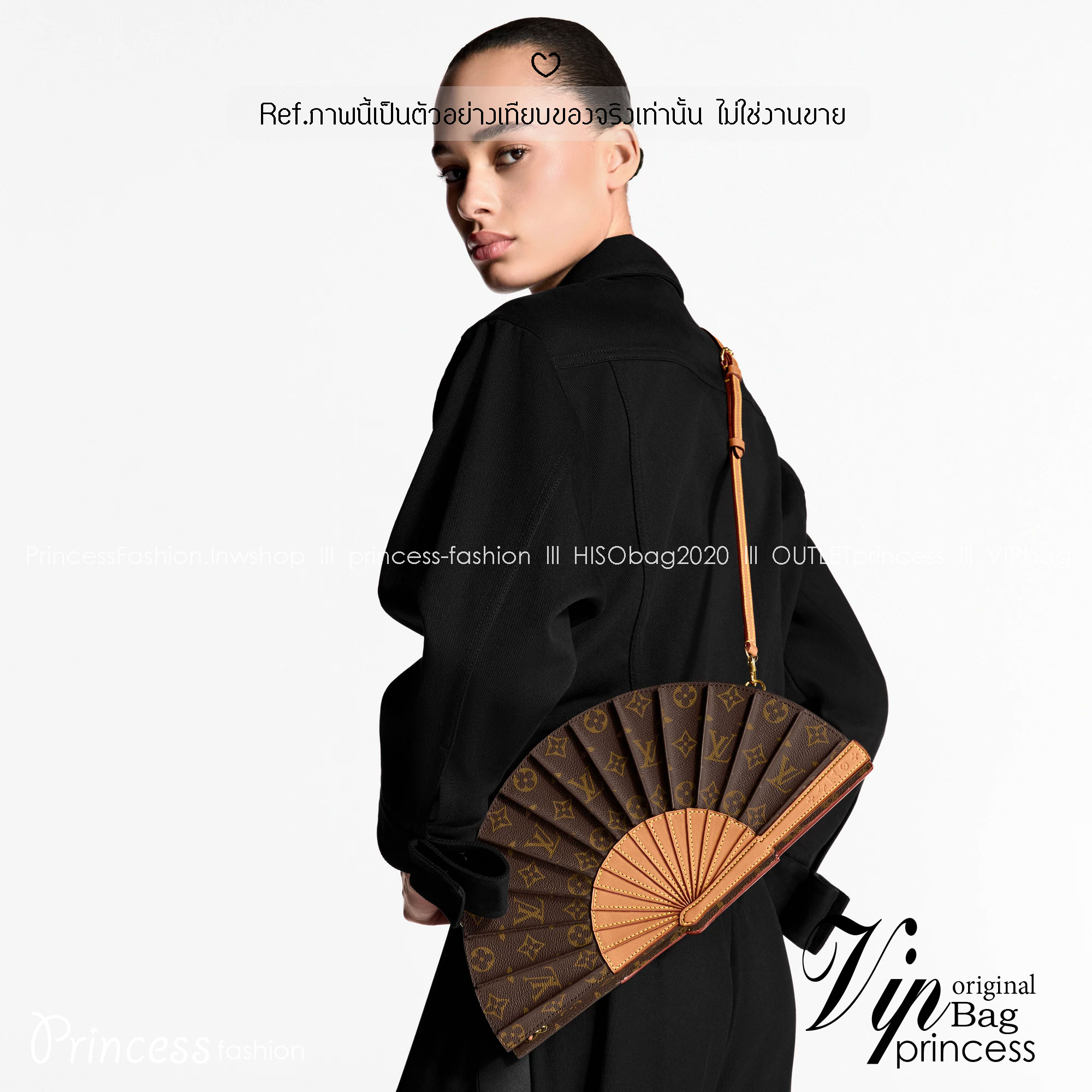 TOP ORI หนังแท้ | LV Fan Bag กระเป๋าสะพายดีไซส์รูปพัด เปิดตัวกระเป๋ารุ่น Fan ดีไซน์โดดเด่นบนรันเวย์แฟชั่นโชว์คอลเลกชันประจำฤดูกาล Spring-Summer 2025