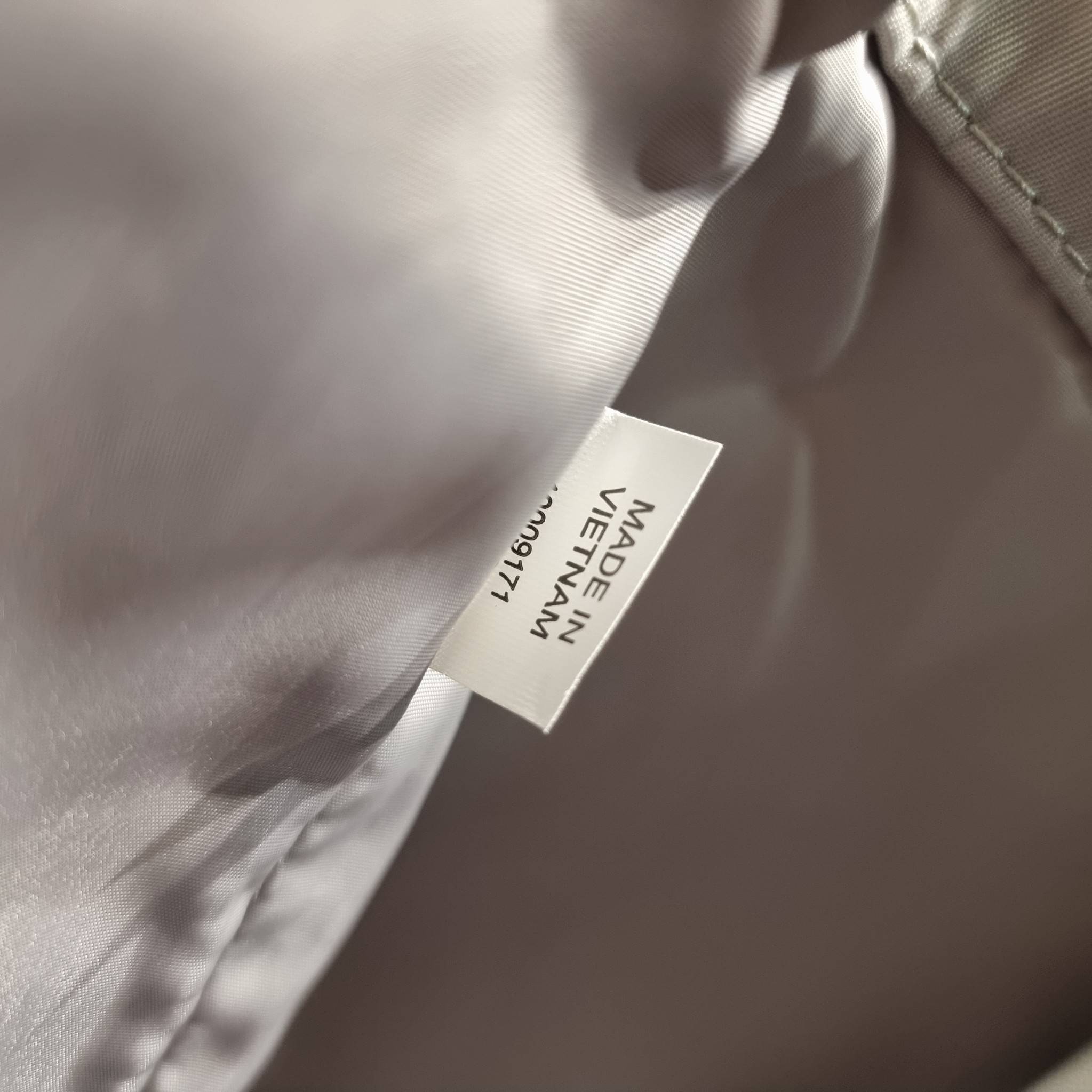 TORY BURCH Ella Chain Tote Bag / TORY TOTE NYLON BAG พร้อมส่ง 4 สี กระเป๋าสะพายทรงโท้ทใบใหญ่ จุของไปเลยแน่นๆ รูปทรงคลาสสิคชวนใช้ โดดเด่นด้วย patch โลโก้ แนะนำรีบสั่งใช้ไปสวยก่อนใครได้เลยน้า