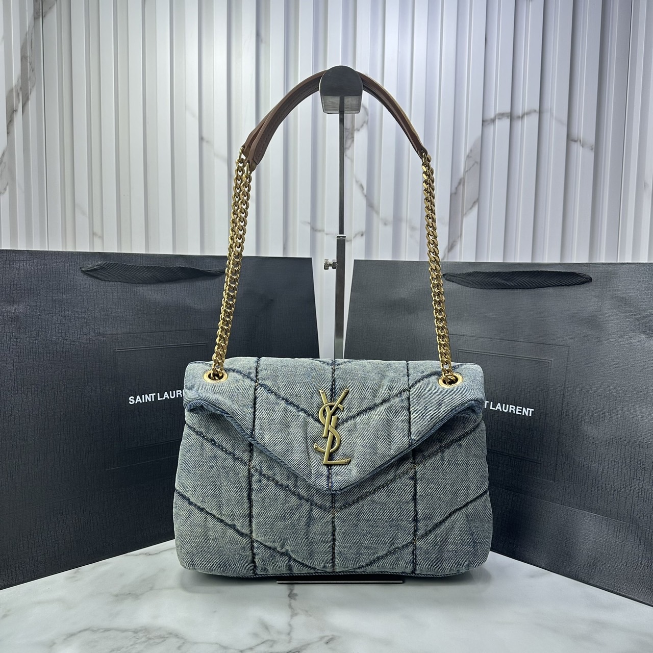 YSL PUFFER SMALL in suede and denim / YSL Loulou Denim Shoulder bag กระเป๋าสะพายเดนิมเย็บลายเชฟรอนควิลท์ เกรดออริ 1:1