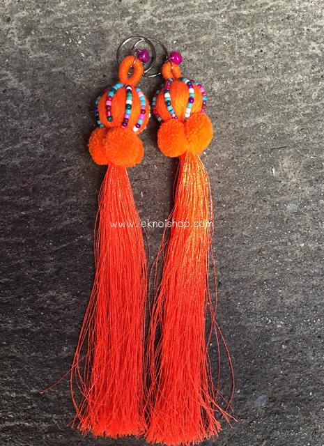 พวงกุญแจน้ำเต้าพู่ยาว สีส้ม KL 00096