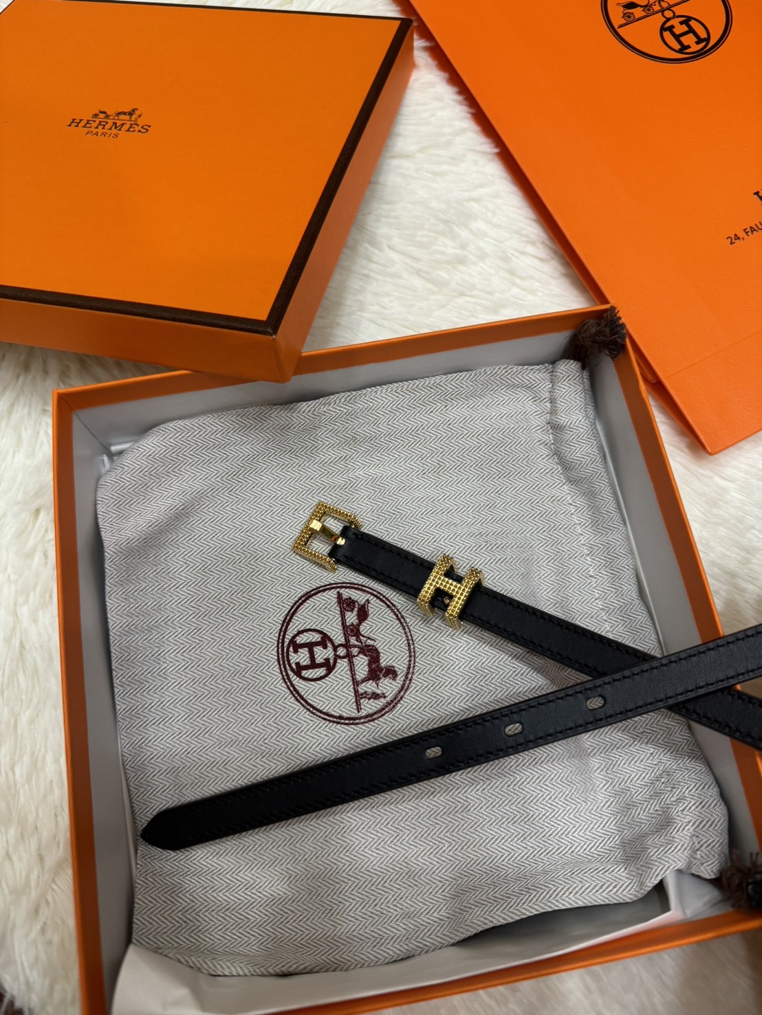 HERMES Pop H Guillochee 15 belt / HERMES Leather belt in Hunter & jewel 1.5cm เข็มขัดแบรนด์หรูหนังแท้ เกรดงานดีสุด เกรดออริ ท็อป สลับแท้ 1:1 ใช้งานต่างประเทศได้