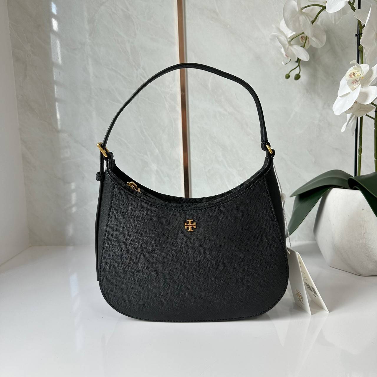 TORY BURCH EMERSON ZIP SHOULDER BAG 137416 / TORY BAG พร้อมส่ง 3 สี กระเป๋าสะพายไหล่ / คล้องแขน หนังซาเฟียโน่ ทนทาน