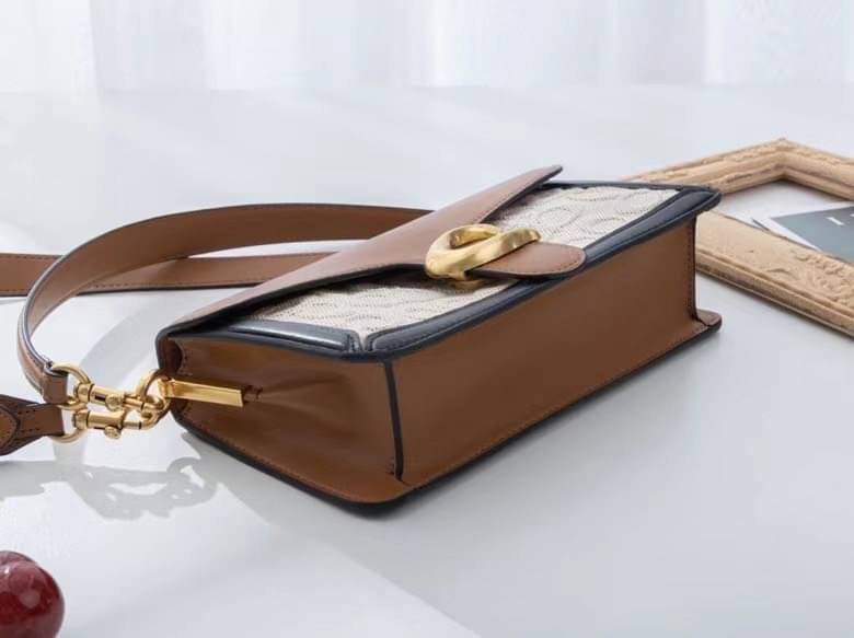 ของแท้ 💯% Coach Tabby Shoulder Bag 26 Polished pebble leather, suede and refined calf leather Inside zip and multifunction pockets Snap closure, fabric lining Outside slip pocket