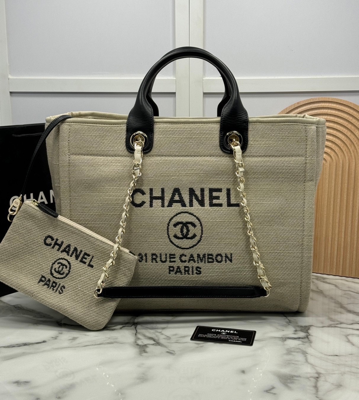 ORI หนังแท้ | Chanel Deauville Tote Bag กระเป๋าสะพายทรงโท้ทช้อปปิ้ง ใบใหญ่ ภายในโล่งกว้าง จุของได้เยอะ