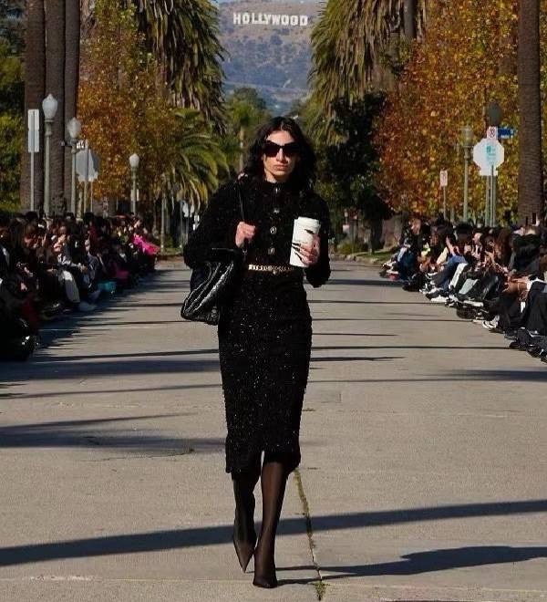 Top ORI Balenciaga RODEO LARGE HANDBAG CROCODILE EMBOSSED IN BLACK กระเป๋าถือใบใหญ่ สวยหรูด้วยหนังลายจรเข้ เกรดออริ 1:1