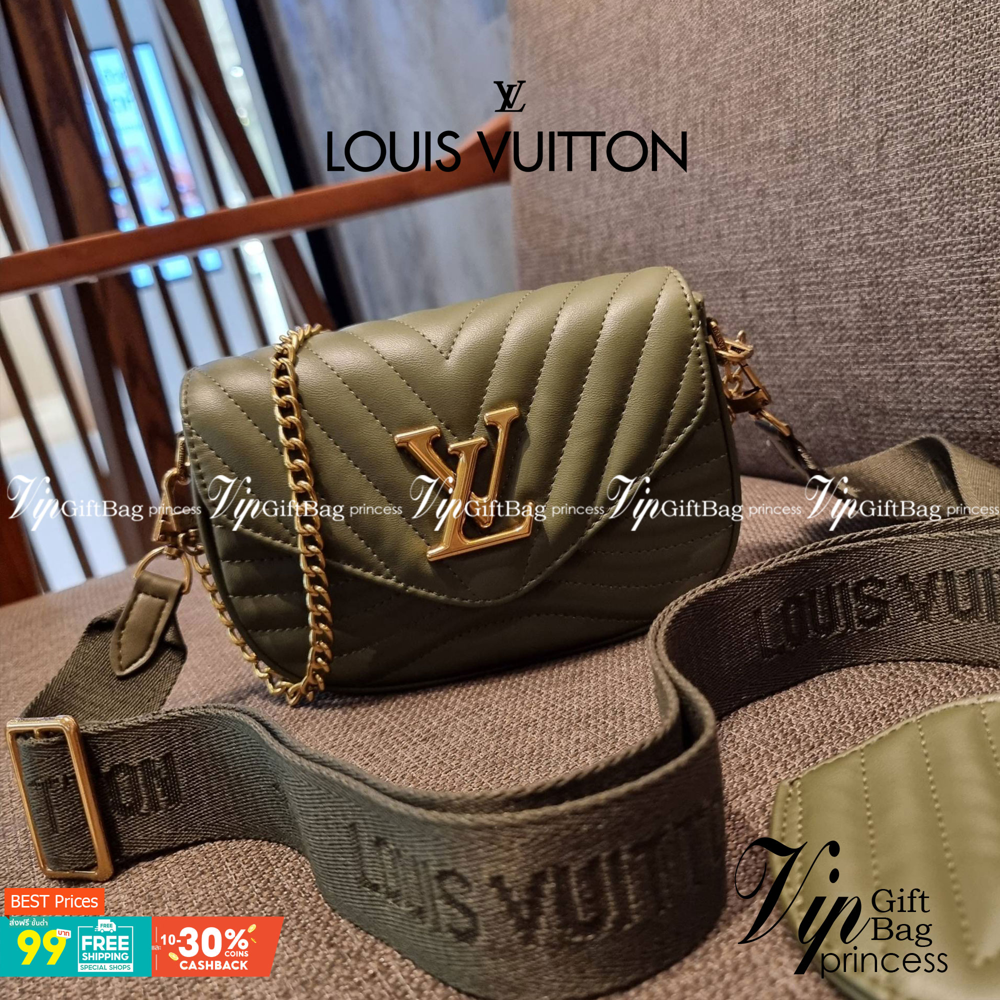 LV NEW WAVE CHAIN PM / New Wave Pochette Multi Bag กระเป๋าสะพายมัลติฟังก์ชั่น Set 2 ใบสวยคุ้มค่าน่าใช้ มาพร้อม box set ดีงาม ลูกเล่นคลาสสิคผสานความวินเทจ มีสายสะพายให้ 2 เส้น และกระเป๋าใบลูก เล็กน่ารัก ภายในเป็นช่องโล่ง แบ่งสัดส่วนมีช่องย่อย ใบนี้ปรับใช้ไ