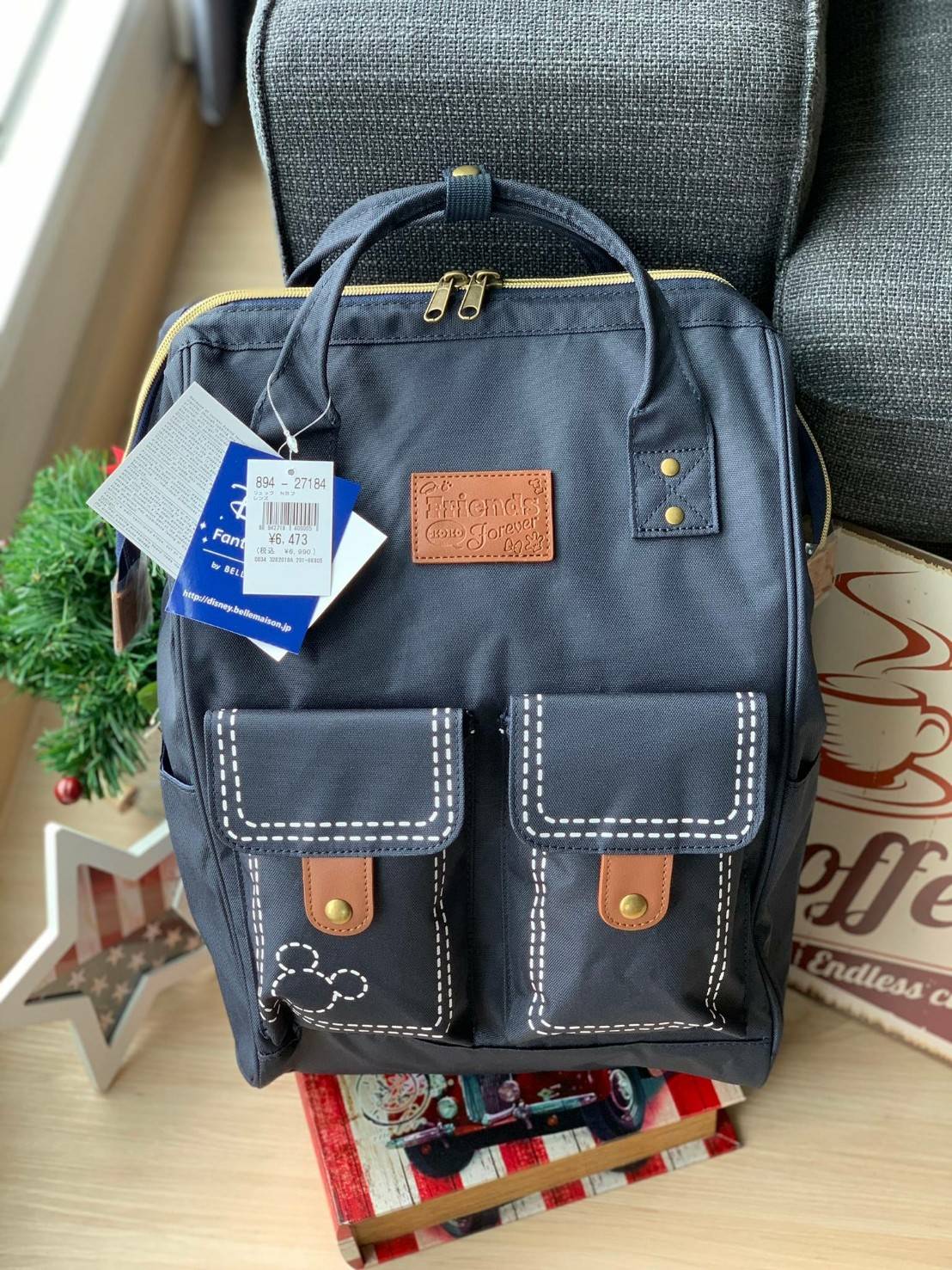 Belle Maison's Disney Fantasy Bags! รุ่น Classic Backpack จากBellemaison แห่งเดียวในประเทศญี่ปุ่น มีรูปโฉมและสไตล์ใช้งานคล้ายแบรนด์ Anello แต่งแต้มสีสันและลวดลายเพิ่มเติมลงบนกระเป๋าจากเหล่าการ์ตูนของดิสนีย์ เป็นรุ่นลิมิเตทสุดๆที่ออกมาไม่บ่อยเลยคร้า!!