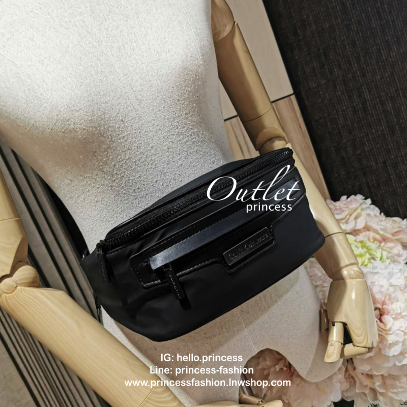 CALVIN KLEIN" JEANS NYLON WAIST BAG กระเป๋าสะพายคาดเอวหรือคาดอกอกรุ่นใหม่ล่าสุดดีไซน์สุดฮิต Limited Edition จาก Calvin Klein Factory วัสดุ Nylon+Polyester 100% คุณภาพดีดูเเลรักษาง่าย กันน้ำ เปิดปิดด้วยซิปสะดวกใช้ หัวซิปแบรนด์ด้านหน้ามีโลโก้และช่องซิป