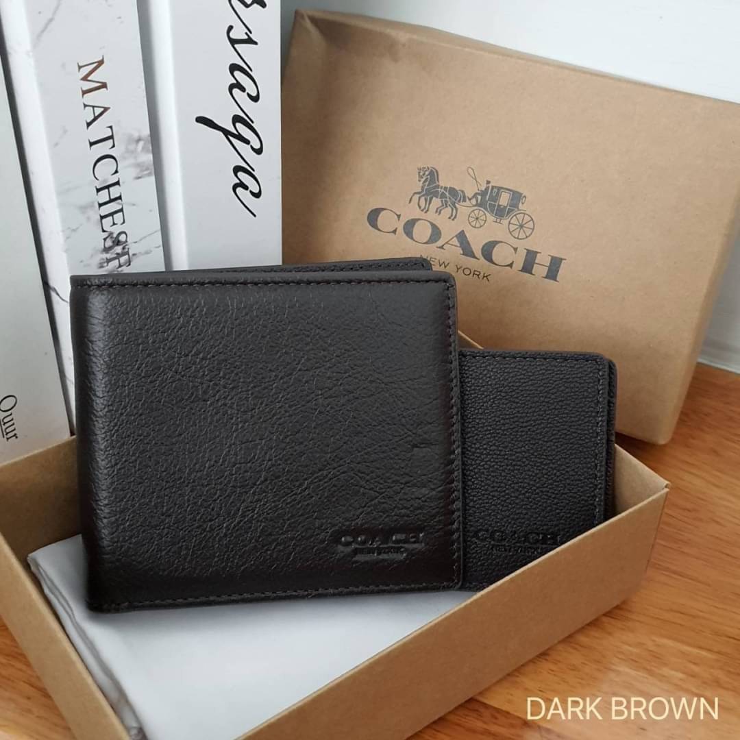 OUTLET 】พร้อมส่งเซ็ตสุดคุ้ม! มาครบ3สีขายดี เซ็ตกระเป๋าสตางค์+กระเป๋าที่ใส่บัตร แบรนด์ดังอย่าง COACH (FACTORY OUTLET) ที่มาพร้อม GIFT BOX สุดหรูอุปกรณ์ครบ! หนังลายและสีเดียวกันทั้งสองใบ ด้านในใส่บัตรได้หลายใบ พร้อมช่องใส่ธนบัตรอีกสองช่อง + ที่ใส่บัตรเพิ่ม(