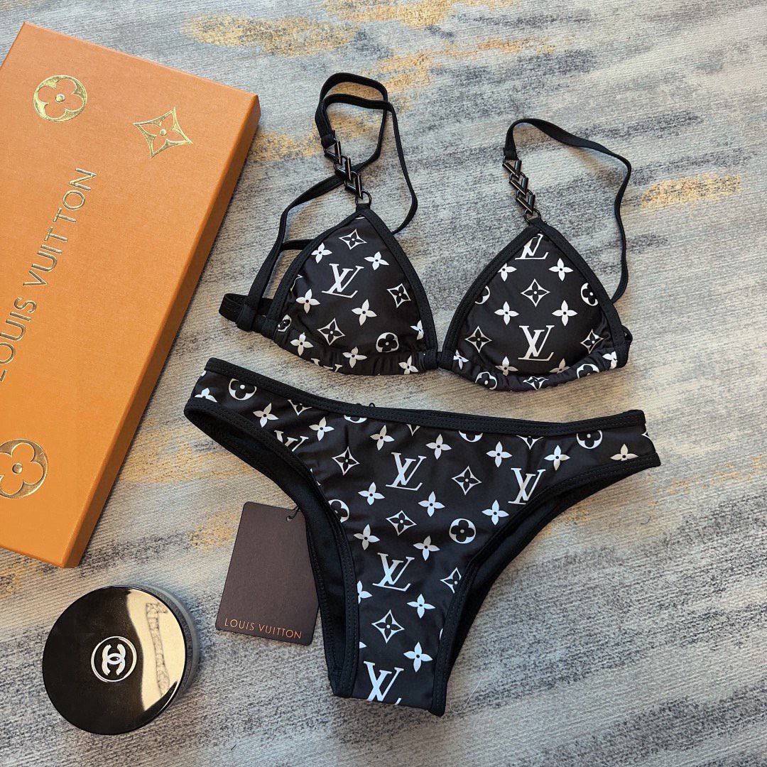 LV bikini con motivo Monogram / LV Graphic Monogram Bikini บิกีนี่ลาแบรนด์ ชุดว่ายน้ำญาญ่า เกรดออริ 1:1 ใช้งานต่างประเทศได้