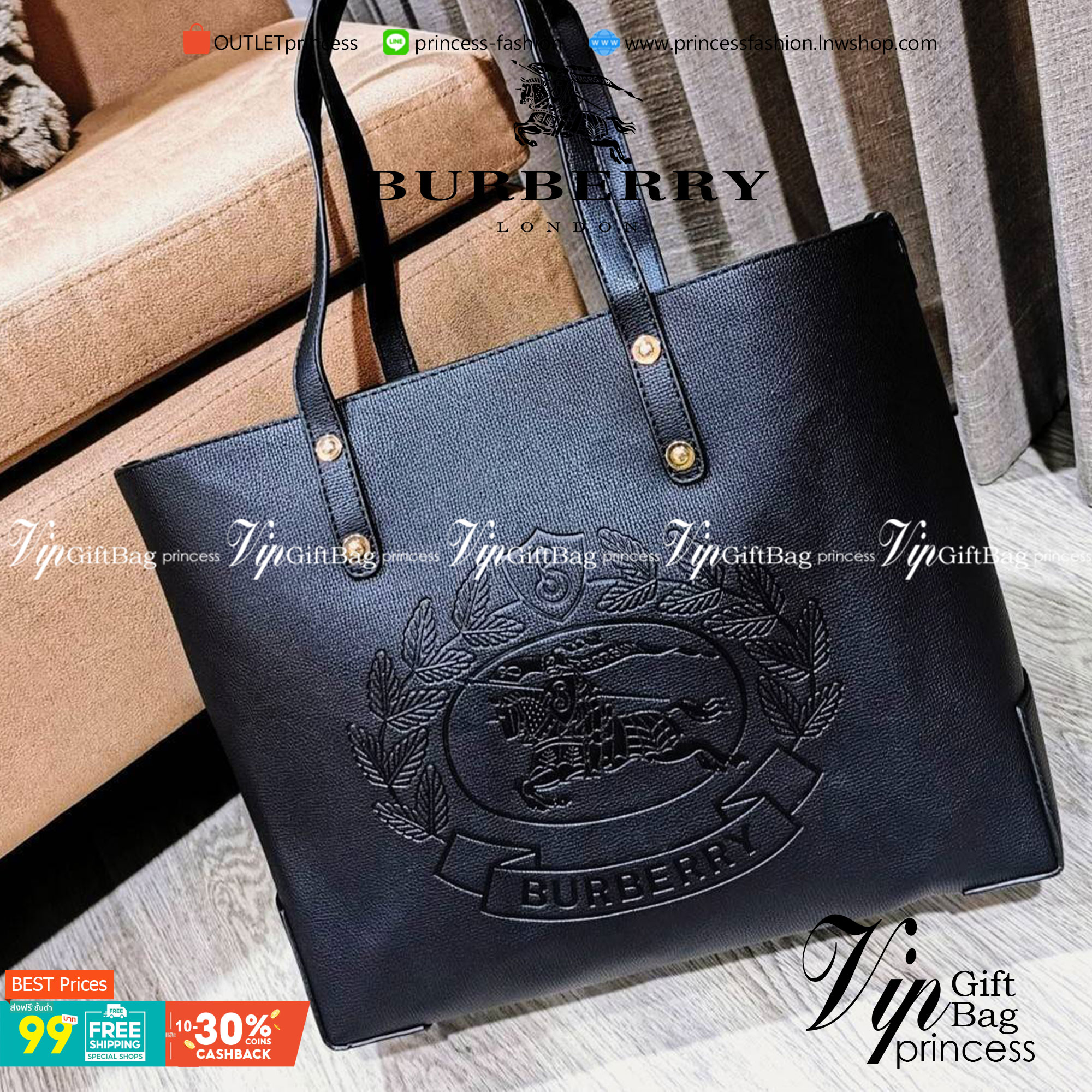 VIP 】BURBERRY FRAGRANCES TOTE BAG VIP GIFT WITH PURCHASE (GWP) พรีเมี่ยมกิ๊ฟ Limited Edition จาก BURBERRY PERFUME รุ่นแนะนำ ดีไซน์สวยโดดเด่นหนังสีดำขึ้นเทคเจอร์ด้านหน้ามีโลโล้แบรนด์ ภายในลายวินเทจสุดคลาสสิค โล่งกว้างมีช่องซิปเล็กและโลโก้ด้านใน สามารถใส่เอ