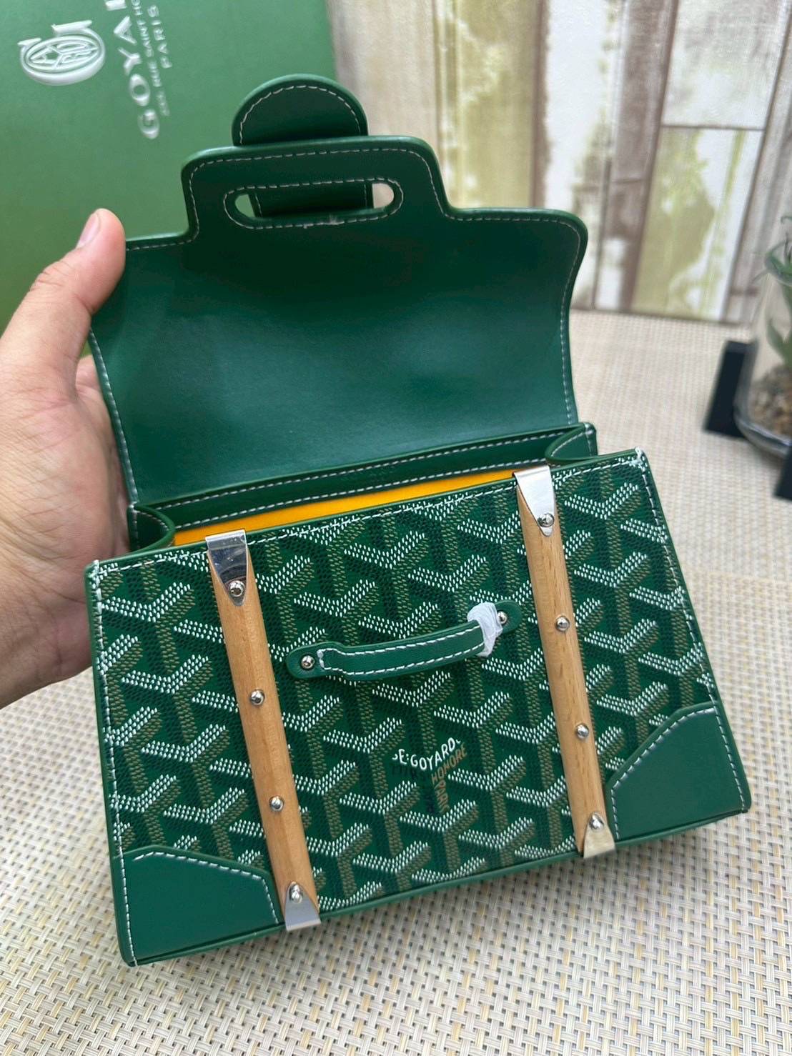 10 สี ORI หนังแท้ | GOYARD Saïgon Souple Mini Bag 20cm กระเป๋าถือ/สะพายดีไซน์หูจับไม้เป็นเอกลักษณ์ที่สวยหรูหราสง่างาม