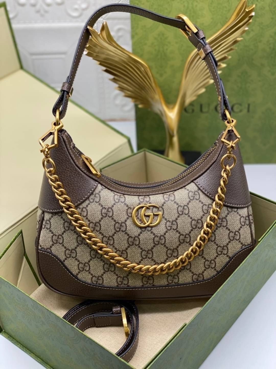 GUCCI Aphrodite small shoulder bag / GC crossbody pouch bag เกรดออริ กระเป๋าสะพายทรงคลาสสิค ดีไซน์ย้อนยุคผสานความโมเดิร์นด้วยรูปทรงพอช ที่ใช้งานได้ทุกสไตล์