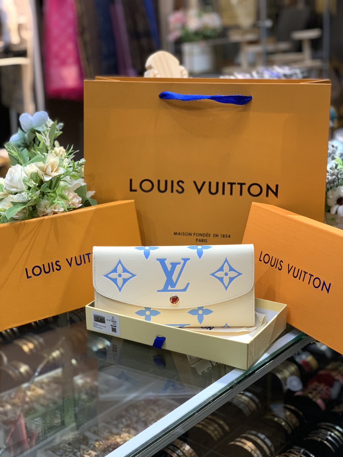 ORI หนังแท้ | LV Long Wallet 20cm กระเป๋าสตางค์ใบยาว โทนสีสดใส มีฟังก์ชันและสไตล์ให้เลือกด้วยช่องใส่บัตรหลายช่อง