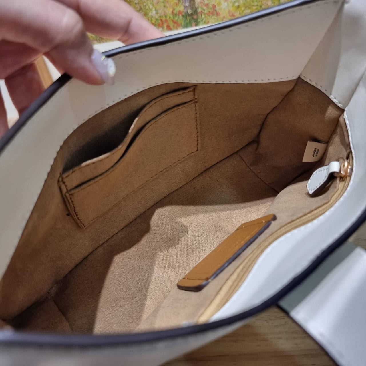 COACH ELIZA SHOULDER BAG IN SIGNATURE CANVAS CR532 / CR533 กระเป๋าสะพายไหล่ทรงโฮโบสุดหรู ดีไซน์โลโก้แบบใหม่สวยเด่น เกรดท็อปออริ เกรดดีสุด สลับแท้ 1:1 ใช้ต่างประเทศได้