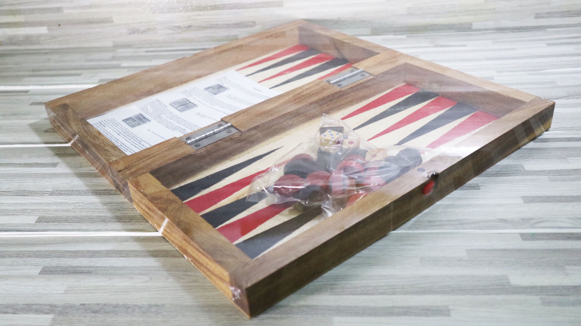 แบ็กเกมมอนไม้และหมากฮอสไม้ (Backgammon and Checker)
