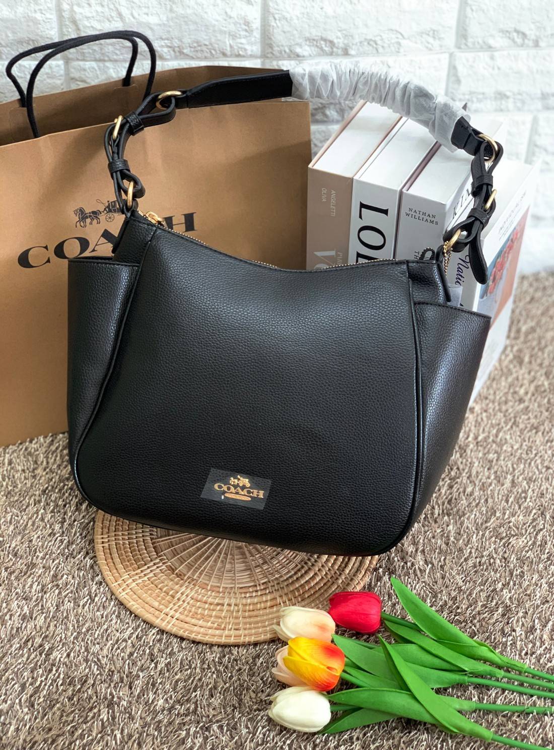 สินค้าออกใหม่ พร้อมคอลเลคชั่นสีใหม่ล่าสุดค่ะ! COACH RORI SHOULDER BAG ((C2855)) พร้อมส่งที่ไทย สวยก่อนใครแน่นอนค่ะ! กระเป๋าสะพายไหล่ หนังแท้ชั้นดีที่สุด หนังนิ่ม ทรงสวย หลงรักแน่นอนค่ะ😘