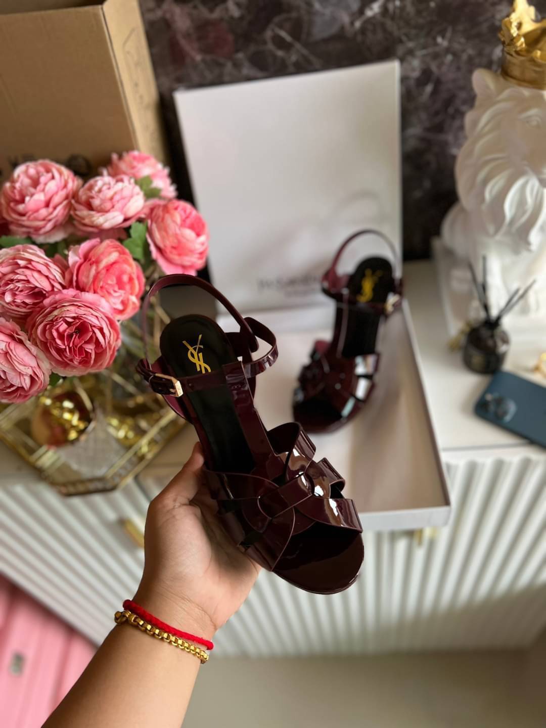 YSL TRIBUTE HEEL / SAINT LAURENT TRIBUTE HEEL / YSL HIGH HEEL เกรดออริจินอล รองเท้าส้นสูงแบรนด์หรู ที่สาวๆ ทุกคนควรมี ไว้ออกงานหรือใส่ทำงานได้ คู่นี้คือปังได้ตลอดกาล เพิ่มความสูงเพรียว สวยหรูมากค่ะ