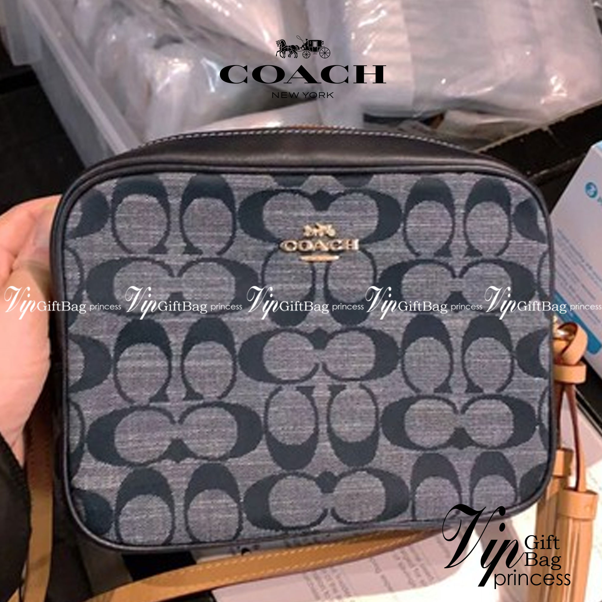 Coach Mini Camera Bag In Signature Chambray พร้อมส่งที่ไทย