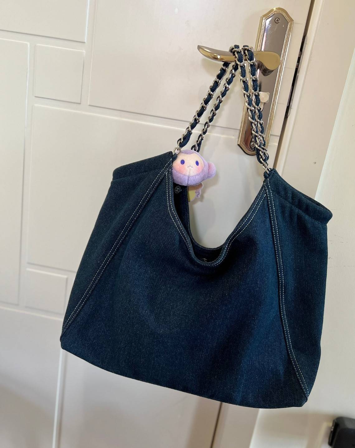 Chanel Blue Denim XL Coco Cabas Tote / CHANEL DENIM SHOULDER BAG กระเป๋าทรงช็อปปิ้งโท้ทใบใหญ่ เอาใจสาวๆสายแบกกันค่ะ กับรุ่นยีนส์ สุดวินเทจ 🧡 เกรดท็อปไฮเอน ใช้งานต่างประเทศได้