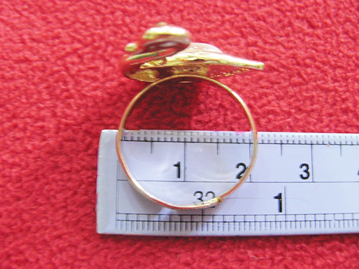 สินค้าหมดค่ะ แหวนหินมูนสโตน โรเดียมสีทอง รูปหงส์(ความรัก)ค่ะ