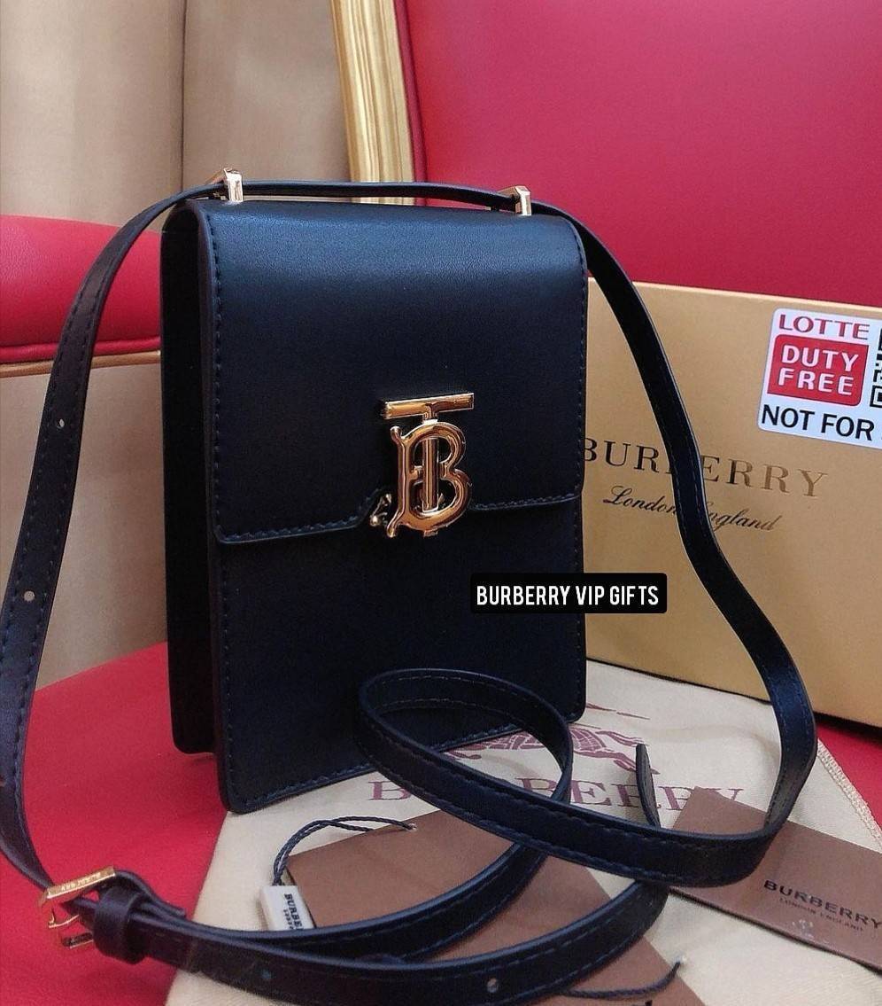 BURBERRY FRAGRANCES CROSSBODY BAG VIP GIFT WITH PURCHASE (GWP) กระเป๋าสะพายพรีเมี่ยมกิ๊ฟ Limited Edition จากน้ำหอม BURBERRY DUTY FREE