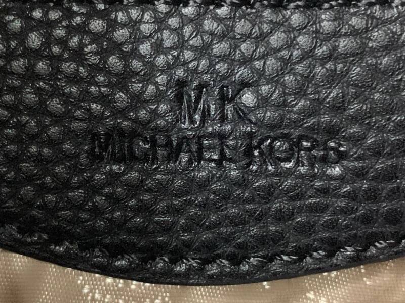 MICHAEL KORS Crossbody Golden hardware