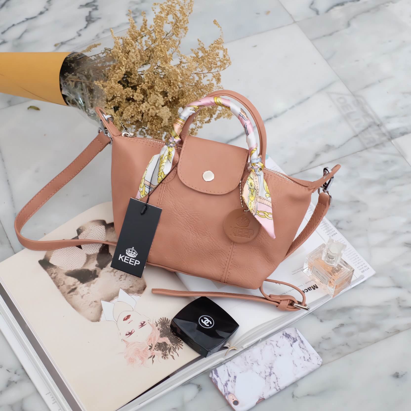 สีมาใหม่ค่า 🐼New arrival! KEEP ทรง longchamp รุ่น Duo Sister - สี signature brand เลยค่า Nude Pink น่าร้ากกกกกมากค่า ตัวกระเป๋าหนังแกะสังเคราะห์ ลายหนังสวยมากๆคะ นิ่ม สุดๆ รุ่นนี้ จะมี 2 ขนาด คือ mini และ basic ไซด์