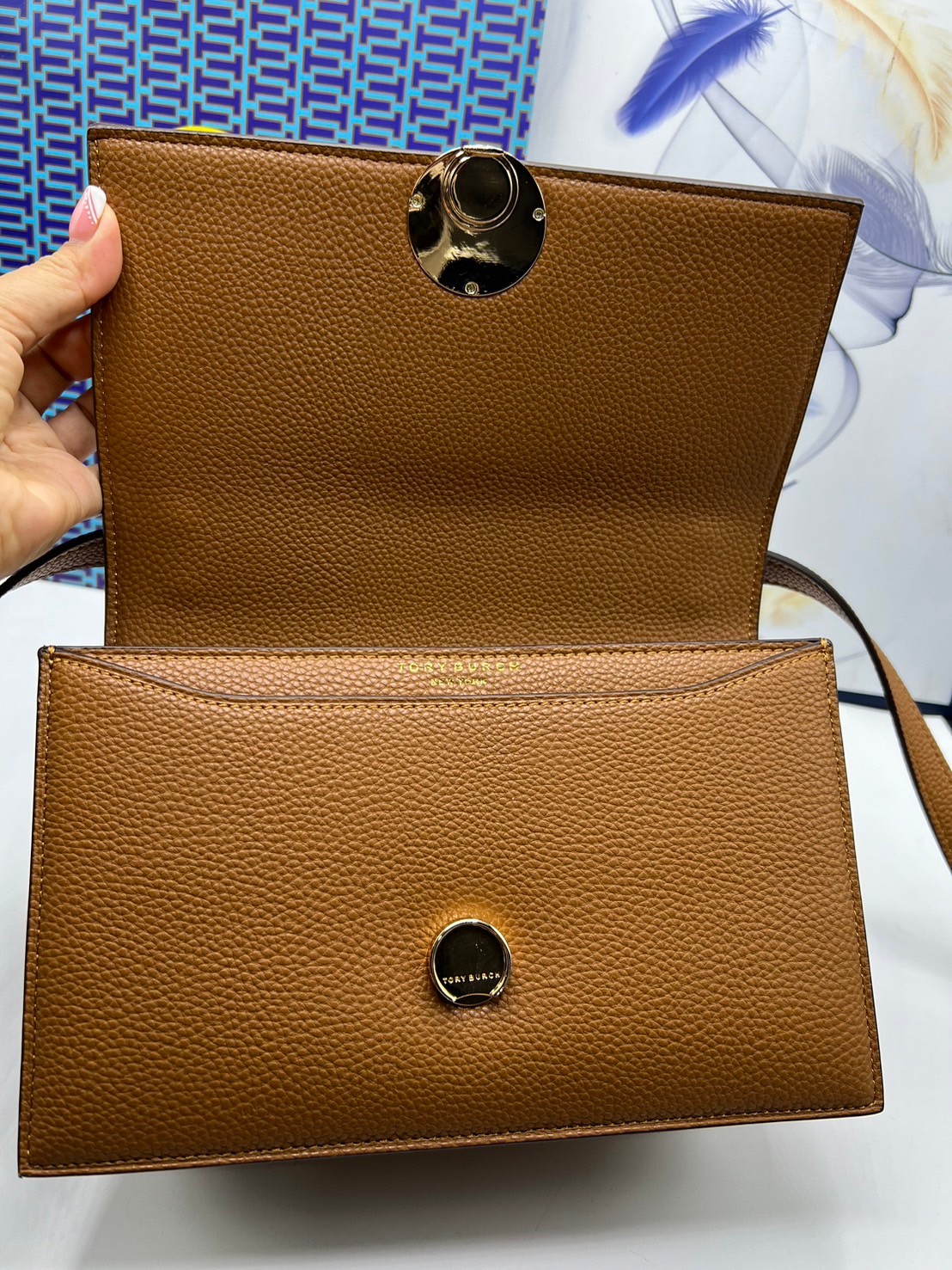 TORY BURCH MILLER LEATHER SHOULDER BAG กระเป๋าสะพายสวยหรู ผู้ดีทุกสี สายถอดได้ ถือเป็นคลัชได้ เกรดออริ สลับแท้ 1:1 ใช้งานต่างประเทศได้