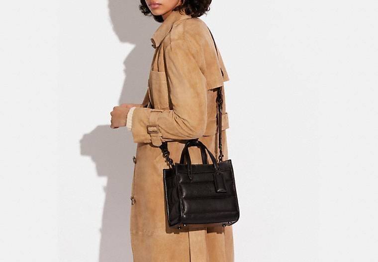 COACH CASUAL STYLE STREET STYLE 2WAY PLAIN LEATHER ELEGANT STYLE (C6958 C6852) 🌺 ที่สุด! ของที่สุด!! กระเป๋าถือ กระเป๋าสะพายรูปทรงสุดฮิต สุดคลาสสิค รุ่น UNISEX ที่ชิคๆ สบายๆ ได้ทั้งชายและหญิง// วัสดุหนังแท้ทั้งใบ ตัดเย็บด้วยหนังเนื้อนุ่มพิเศษ หนา 