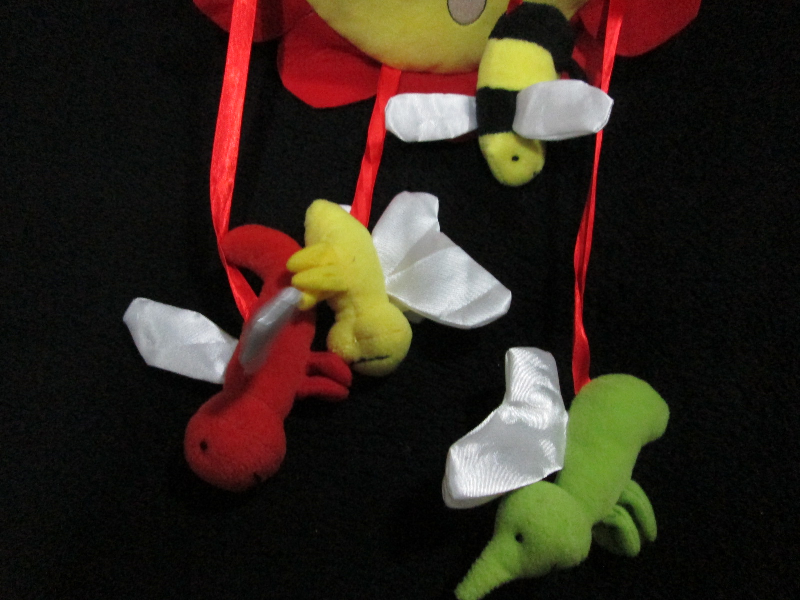 The Flower with Little Bugs Mobile for Infant ของเล่นเสริมพัฒนาการสำหรับเด็กมือสอง