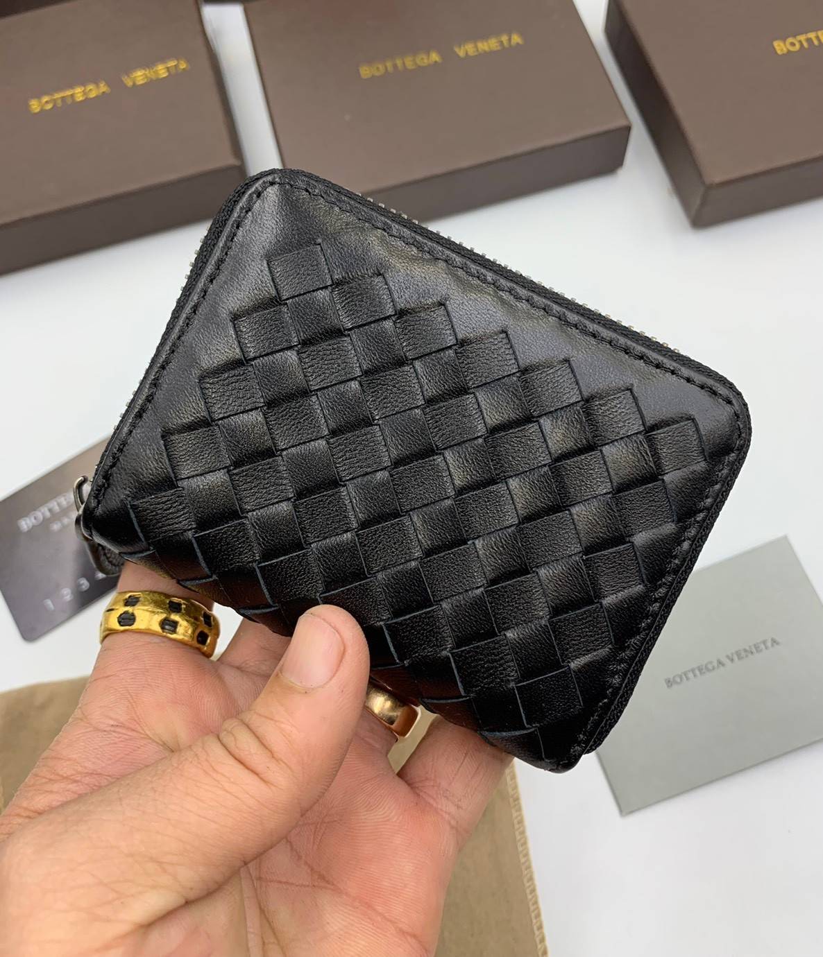 พรีเมี่ยมกิ๊ฟแท้ 100% 】หนังแท้ Bottega Veneta Intrecciato Nappa Short Zip Around Wallet